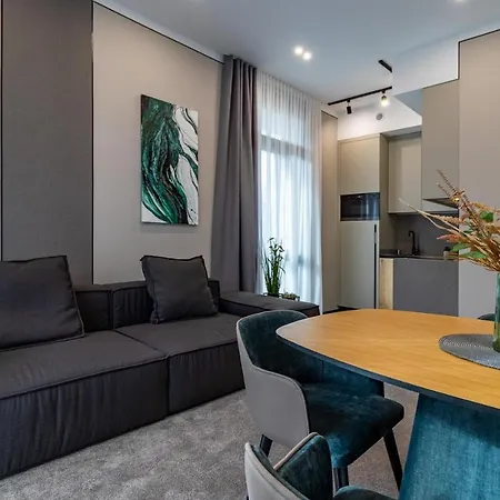 Shelter Aparthotel