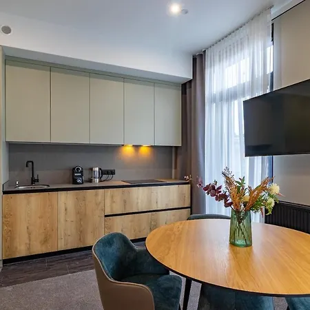 Lejlighedshotel Shelter 4*