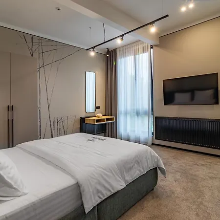 Shelter Aparthotel 3*