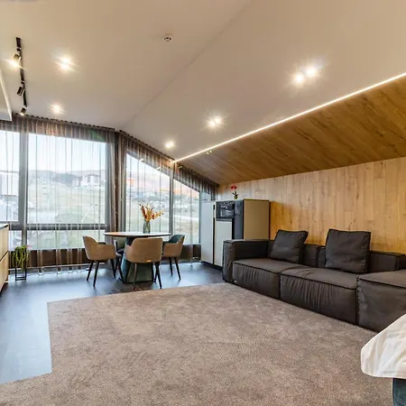Aparthotel Shelter 3*