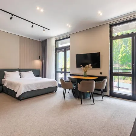 Shelter Aparthotel