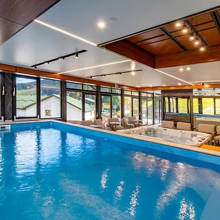 Shelter 4* Μπούκοβελ