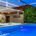 Shelter 4* Bukowel