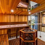 Hotel apartamentowy Shelter 4*