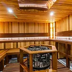 Hotel apartamentowy Shelter 4*